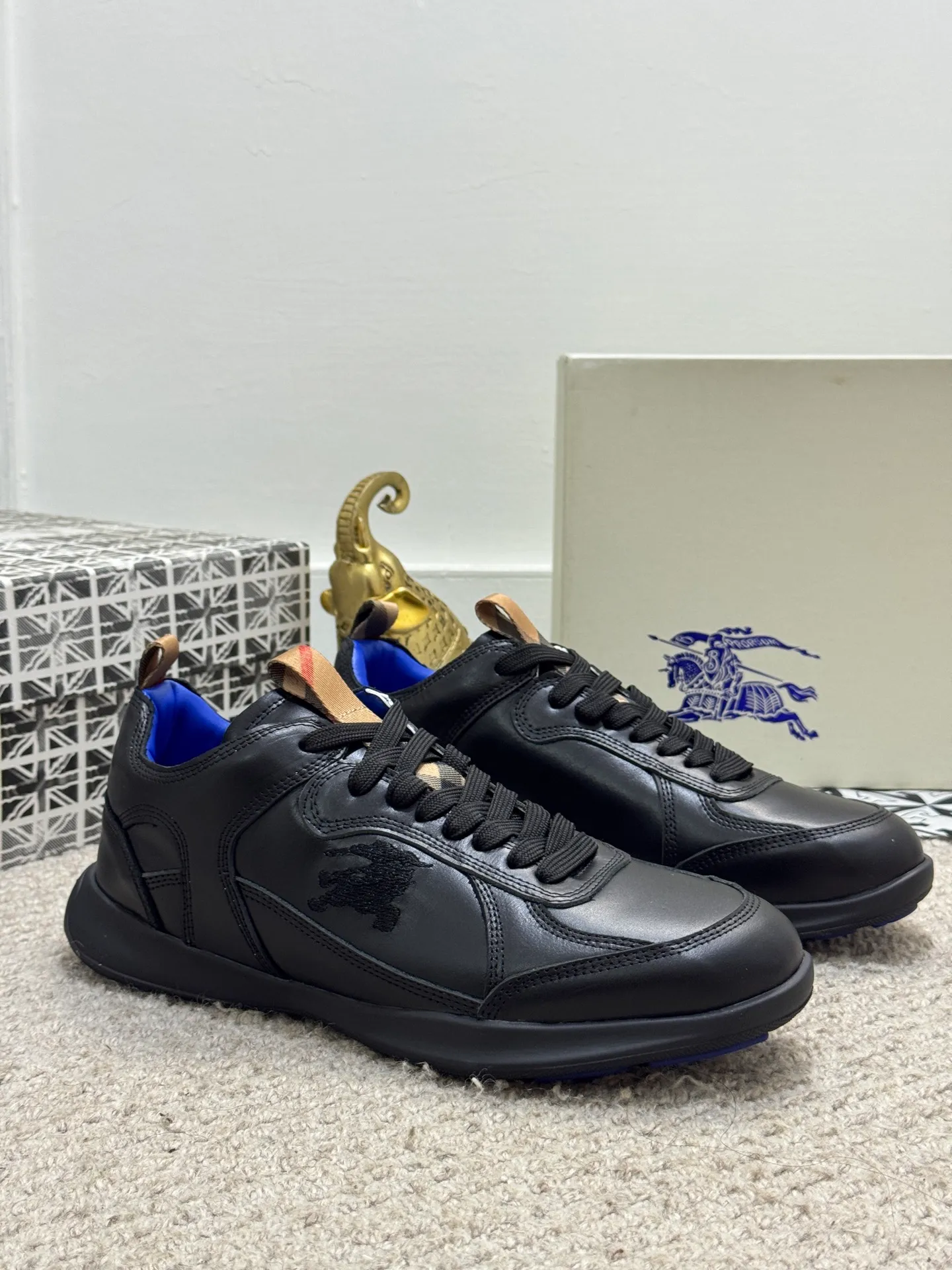 Men's shoes 💰420 [New style] 🐝🐝 [BURBERRY] Burberry - high-end quality original order 🔍🔍🔍 Upper: imported 🔝 calfskin, brand knitted pattern, tongue brand cloth label, lining: sheepskin lining, - outsole: rubber; two-color molded outsole, ultra-high quality control·fine workmanship: highlighted (high-end·luxury·grade) Size :38-44 (45 customized
